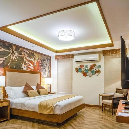 La Jolla Luxury Beach Resort Bagac Экстерьер фото