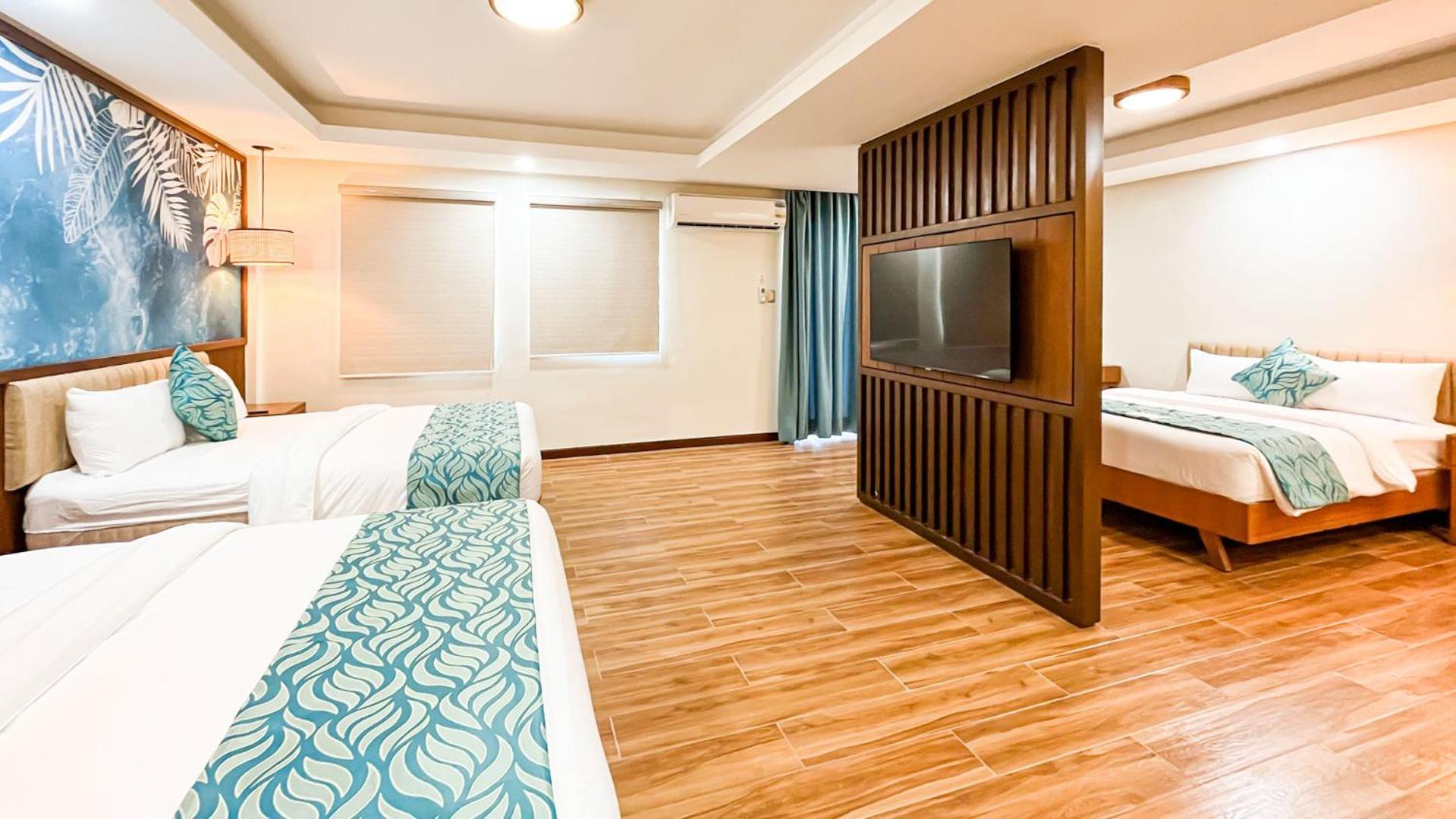 La Jolla Luxury Beach Resort Bagac Экстерьер фото
